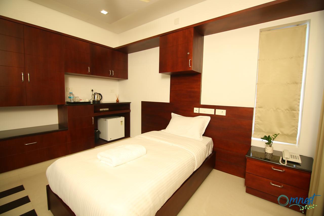 Hotel Omnest Kochi Exterior foto