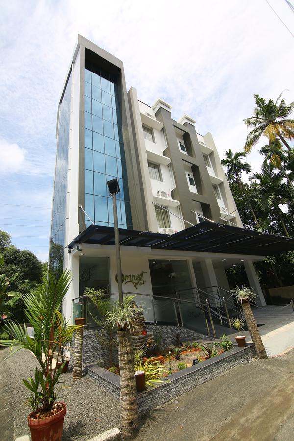 Hotel Omnest Kochi Exterior foto
